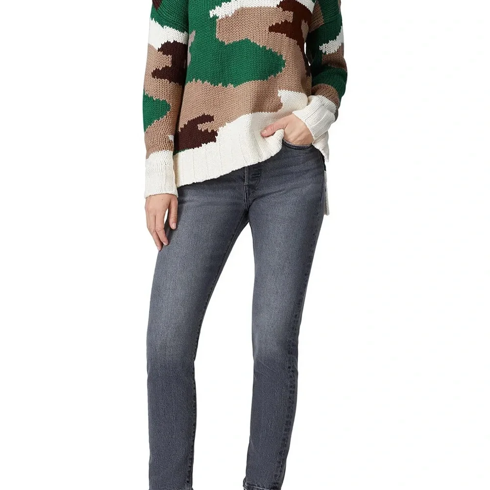 525 America Camo Chunky Knit Turtleneck Sweater - Picture 6 of 7